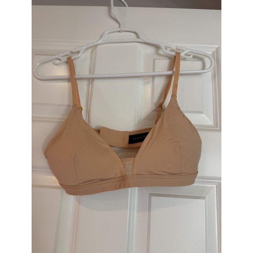 Women's PEPPER Limitless Wireless Scoop Bra in Buff, Size M